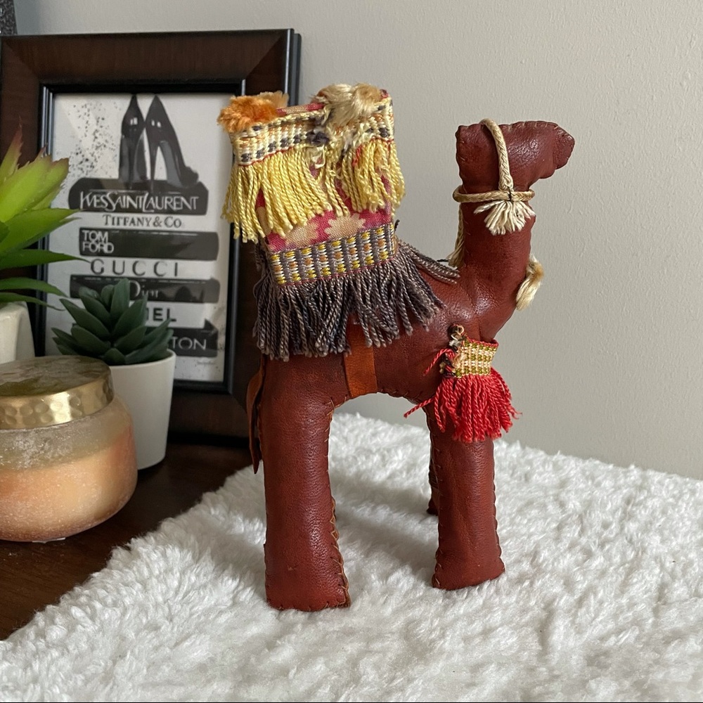 ⭐️ $10 Vintage Leather Hand Stitched Stuffed Camel